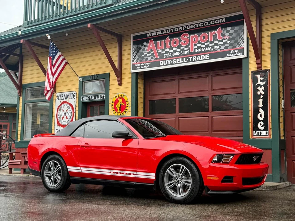 2012 Ford S197 Mustang - Image 2 of 31