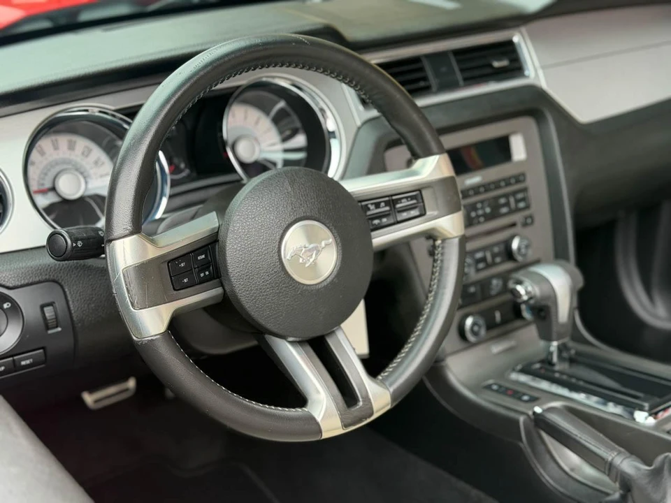 2012 Ford S197 Mustang - Image 28 of 31