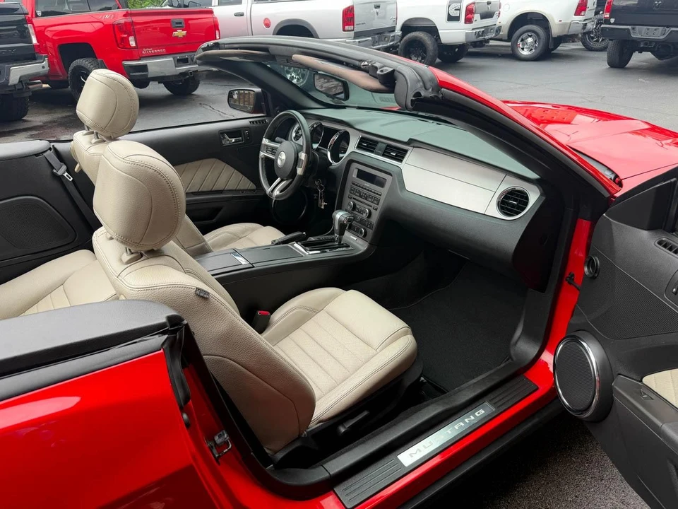 2012 Ford S197 Mustang - Image 24 of 31