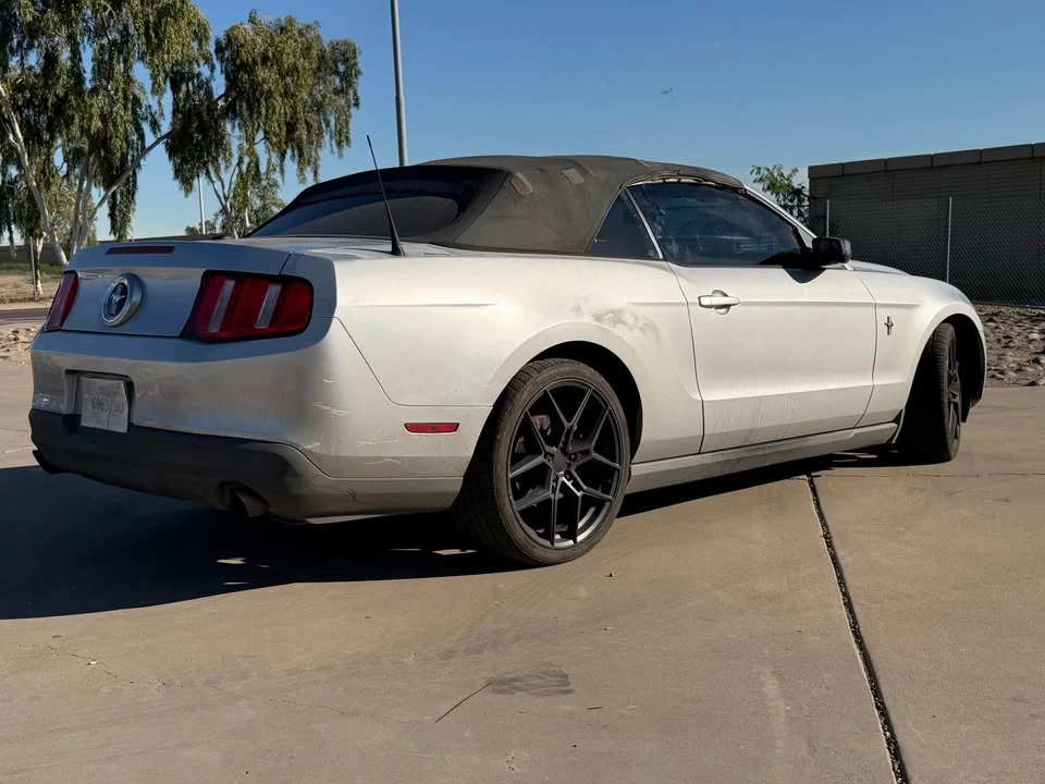 2012 Ford S197 Mustang - Image 3 of 4
