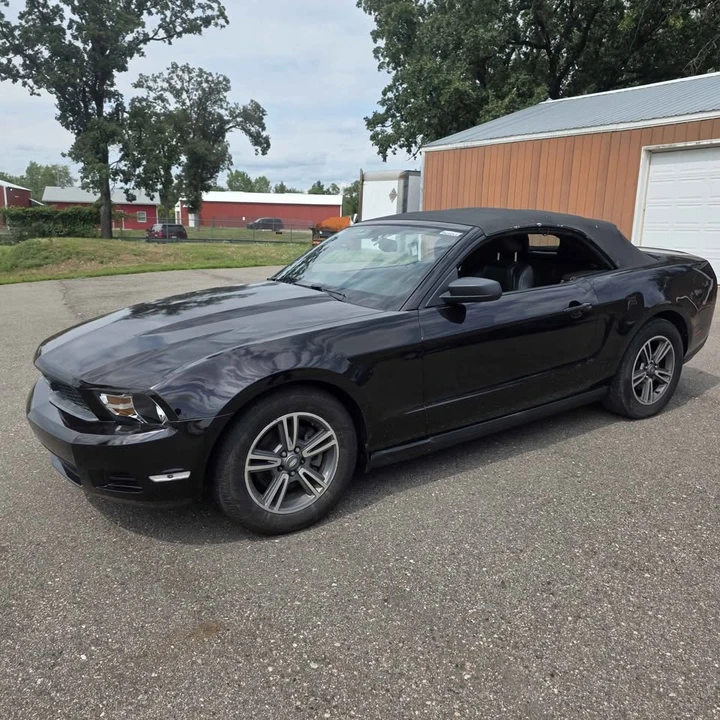 2012 Ford S197 Mustang - Image 2 of 9