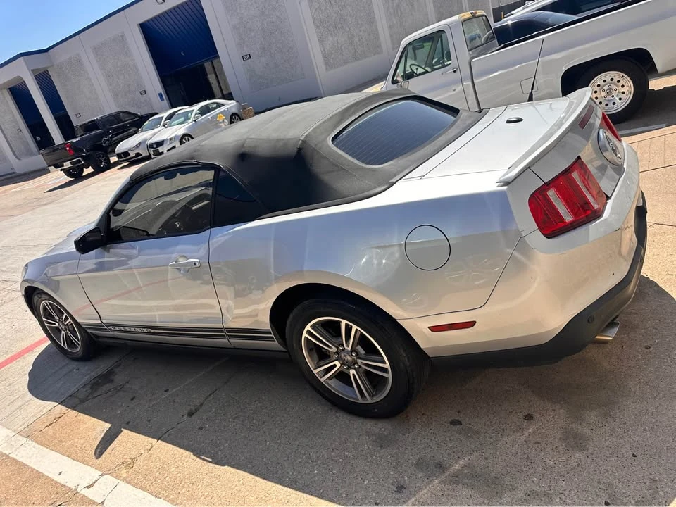 2012 Ford S197 Mustang - Image 8 of 14