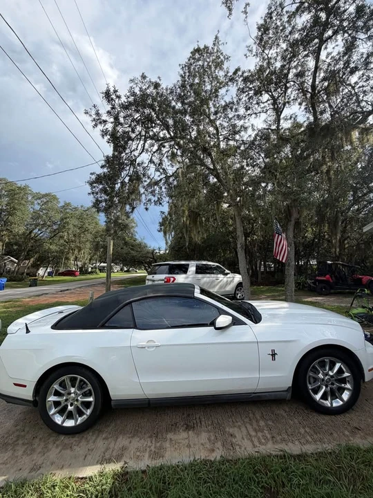 2012 Ford S197 Mustang - Image 4 of 9