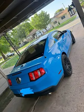 2012 Ford Mustang V6 Premium Coupe 2D