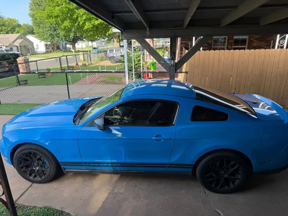 2012 Ford S197 Mustang - Image 2 of 8
