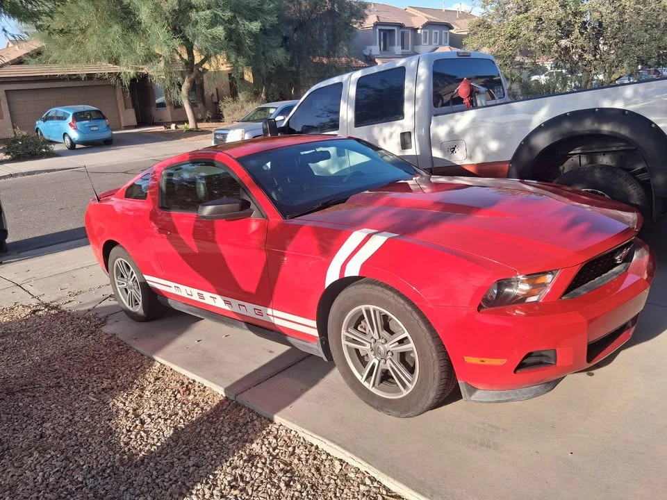 2012 Ford S197 Mustang - Image 2 of 8
