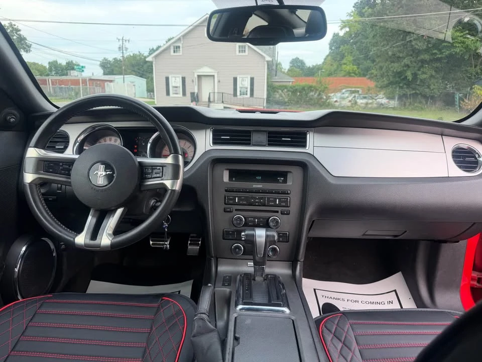 2012 Ford S197 Mustang - Image 10 of 16
