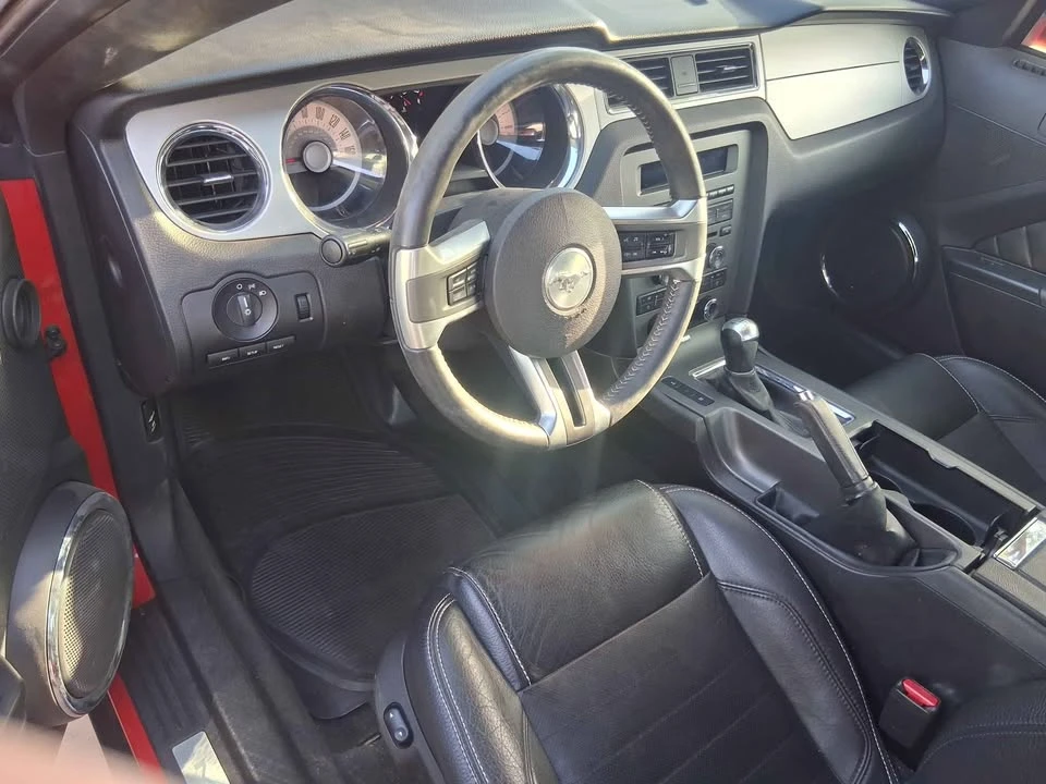 2012 Ford S197 Mustang - Image 5 of 8
