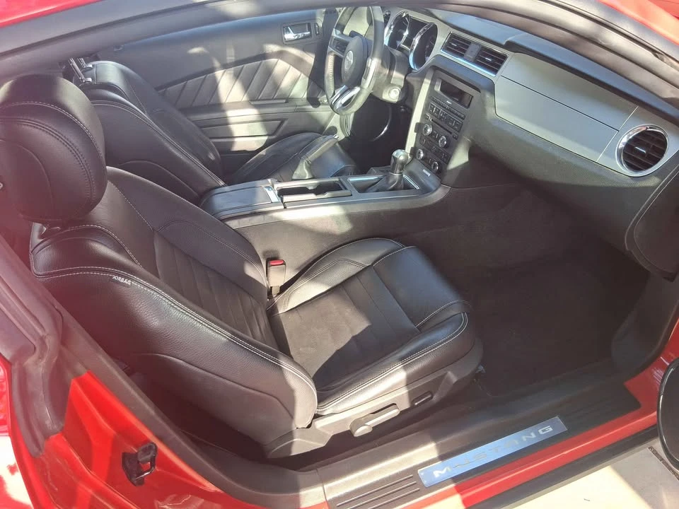 2012 Ford S197 Mustang - Image 7 of 8