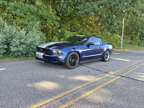 2012 Ford Mustang V6 Premium Coupe 2D