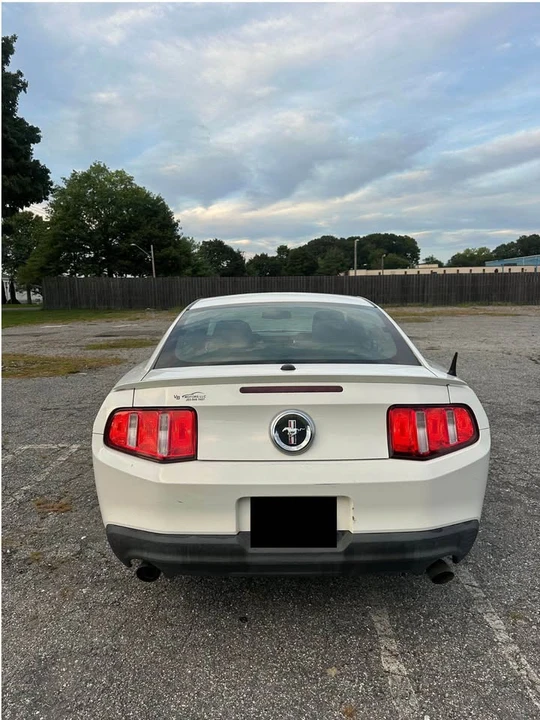 2012 Ford S197 Mustang - Image 8 of 10