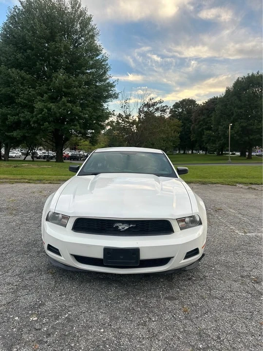 2012 Ford S197 Mustang - Image 2 of 10