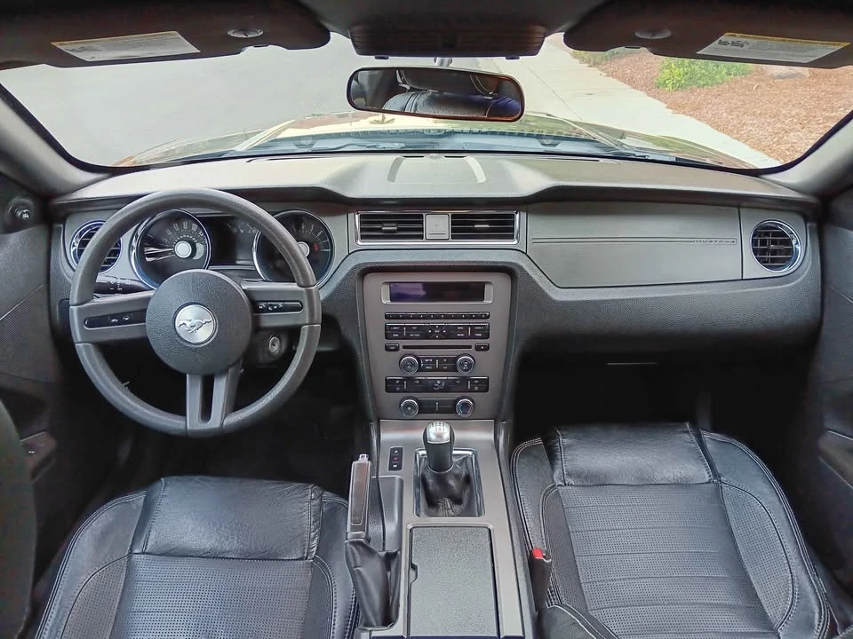 2012 Ford S197 Mustang - Image 12 of 18
