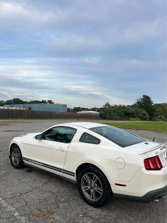 2012 Ford S197 Mustang - Image 6 of 10