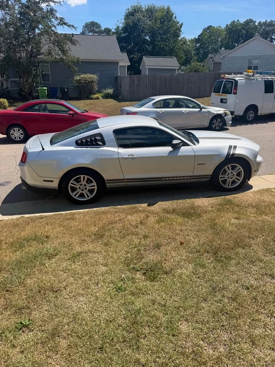 2012 Ford S197 Mustang - Image 3 of 5