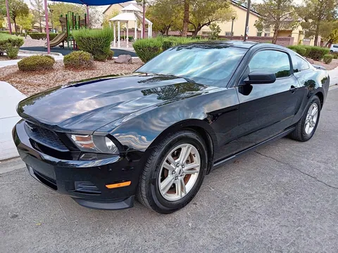 2012 Ford Mustang V6 Premium Coupe