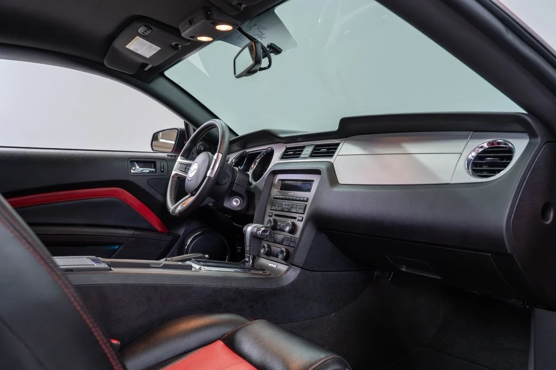 2012 Ford S197 Mustang - Image 17 of 31
