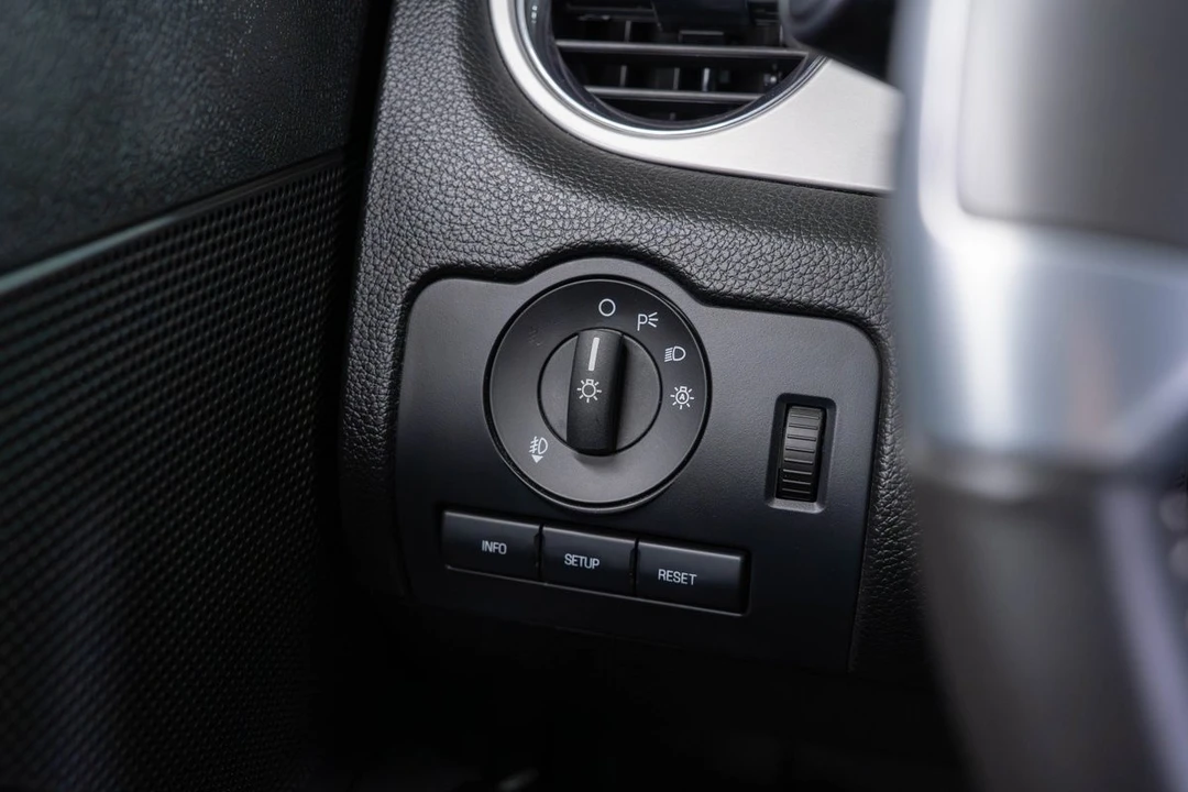 2012 Ford S197 Mustang - Image 14 of 31