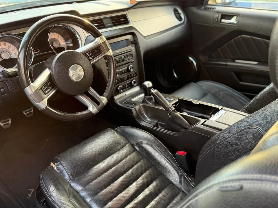 2012 Ford S197 Mustang - Image 7 of 9