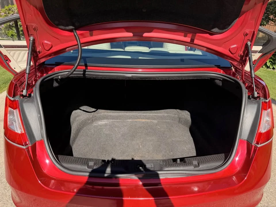 2012 Ford Taurus 6th Gen - Image 11 of 18