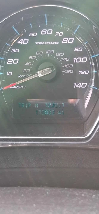 2012 Ford Taurus 6th Gen - Image 7 of 7