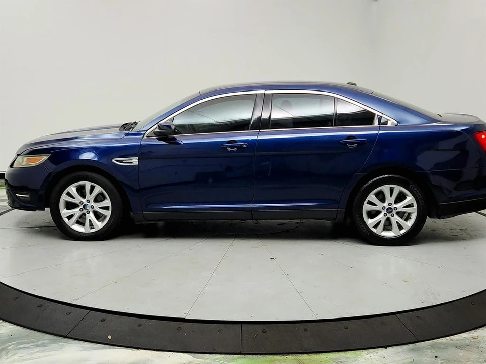 2012 Ford Taurus 6th Gen - Image 8 of 12