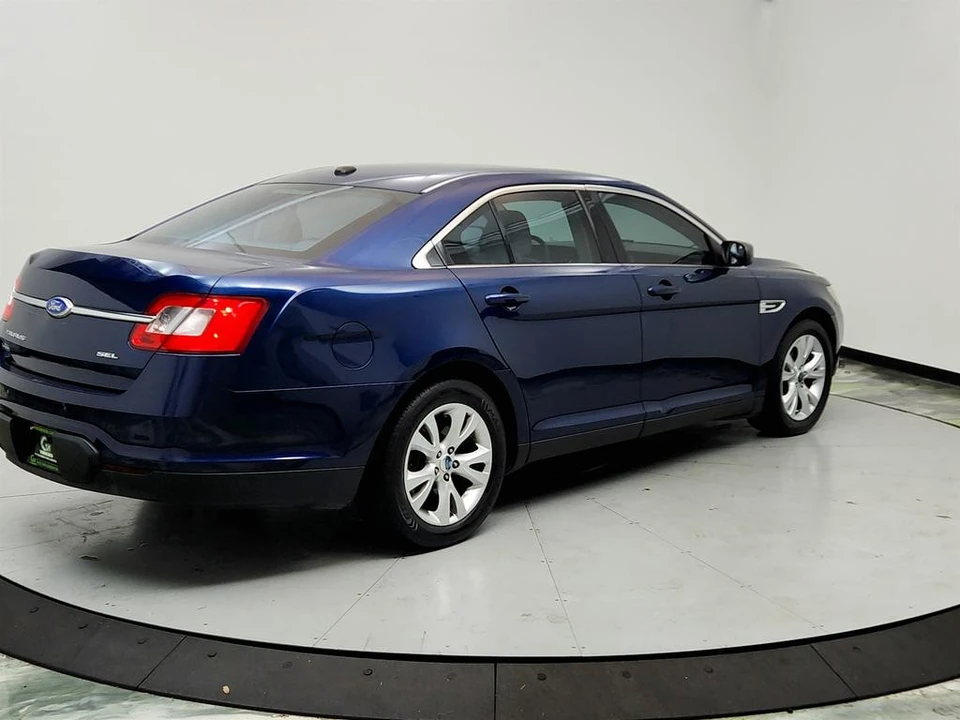 2012 Ford Taurus 6th Gen - Image 5 of 12
