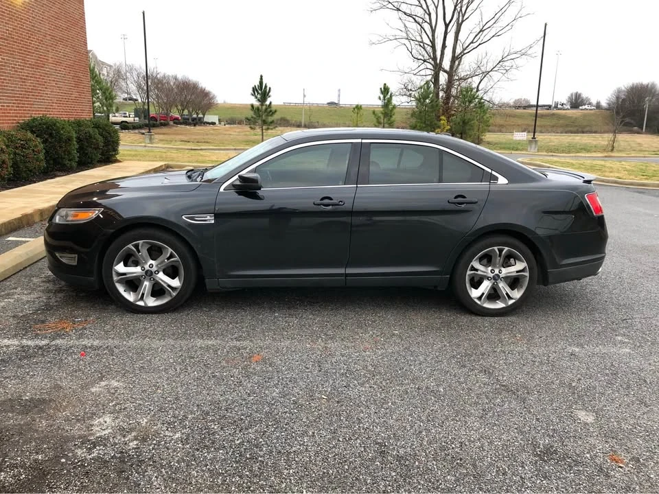 2012 Ford Taurus SHO 6th Gen - Image 5 of 13