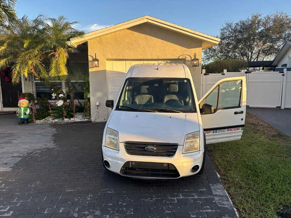 2012 Ford Transit Connect - Image 2 of 10