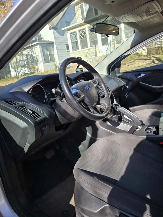 2012 Ford Focus - Image 8 of 8