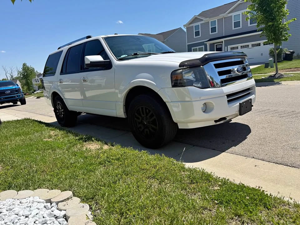 2012 Ford Expedition 3rd Gen - Image 2 of 14