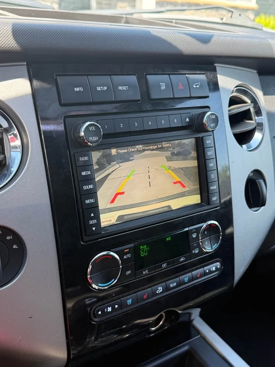2012 Ford Expedition 3rd Gen - Image 12 of 14