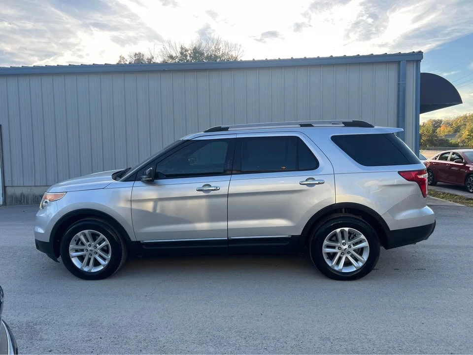 2012 Ford Explorer 5th Gen - Image 3 of 11