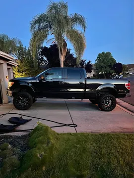 2012 Ford F150 Lariat