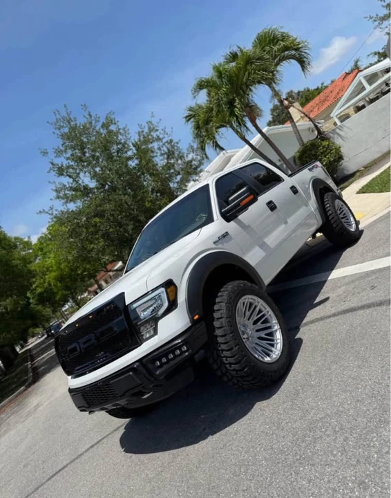 2012 Ford F-150 Raptor 12th Gen - Image 2 of 8