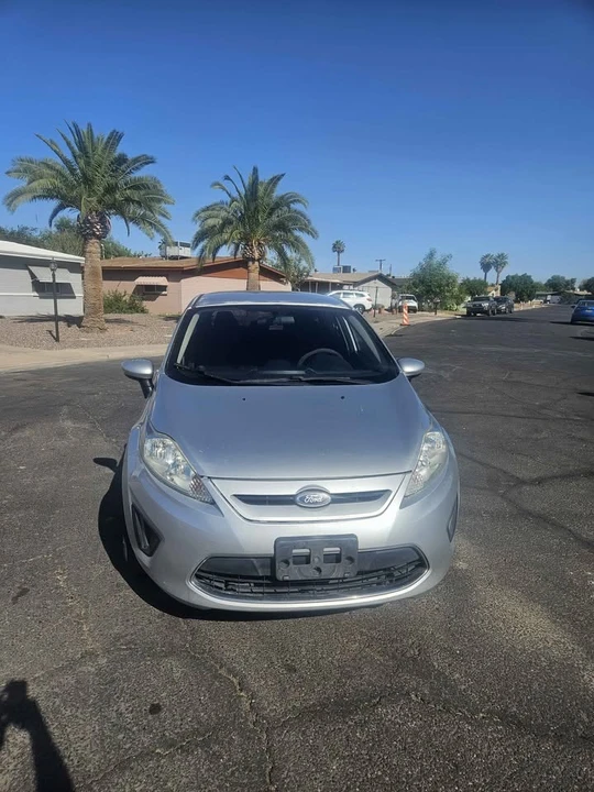 2012 Ford Fiesta - Image 2 of 10