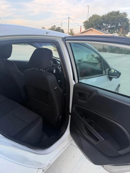 2012 Ford Fiesta - Image 12 of 14