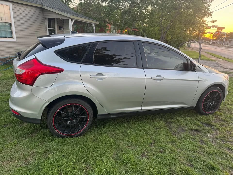 2012 Ford Focus 3rd Gen - Image 2 of 3