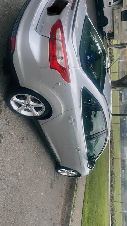 2012 Ford Focus 3rd Gen - Image 2 of 15
