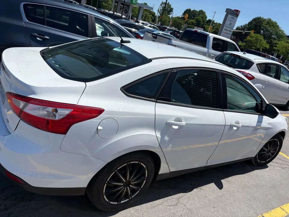 2012 Ford Focus 3rd Gen - Image 3 of 4