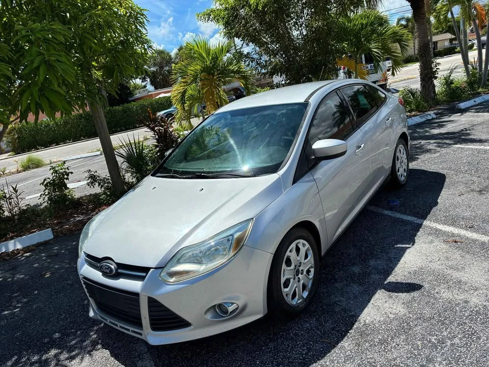 2012 Ford Focus 3rd Gen - Image 2 of 20