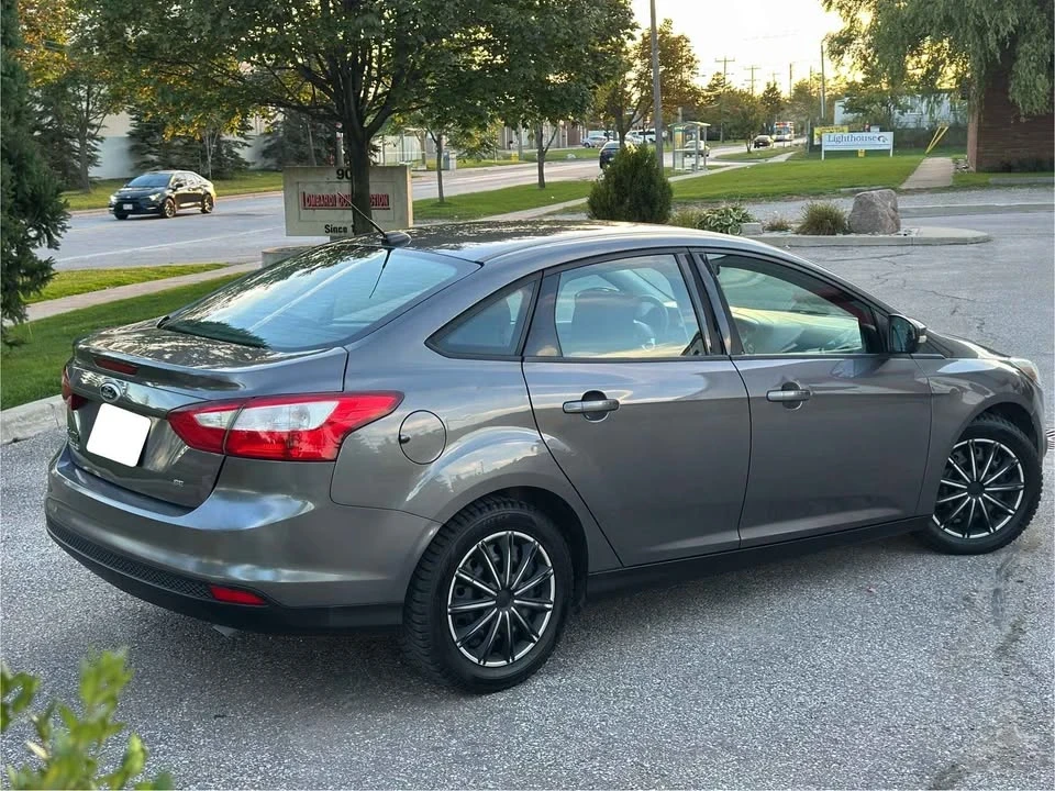 2012 Ford Focus 3rd Gen - Image 2 of 15