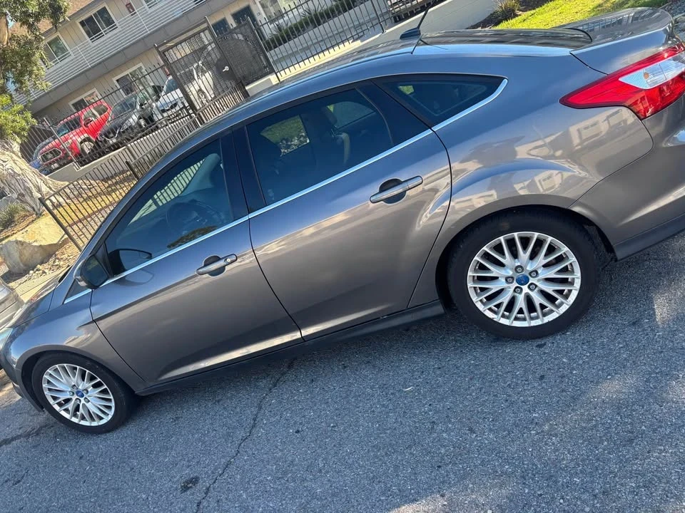 2012 Ford Focus 3rd Gen - Image 5 of 6