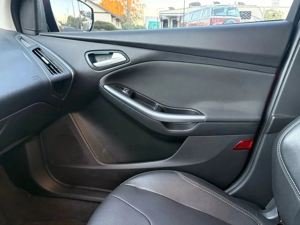 2012 Ford Focus 3rd Gen - Image 15 of 17