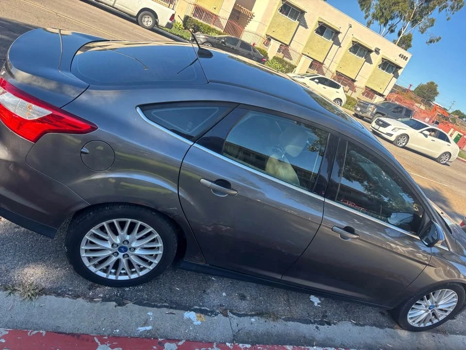 2012 Ford Focus 3rd Gen - Image 2 of 8