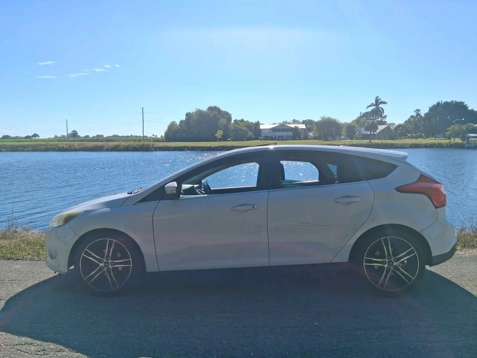 2012 Ford Focus 3rd Gen - Image 5 of 11