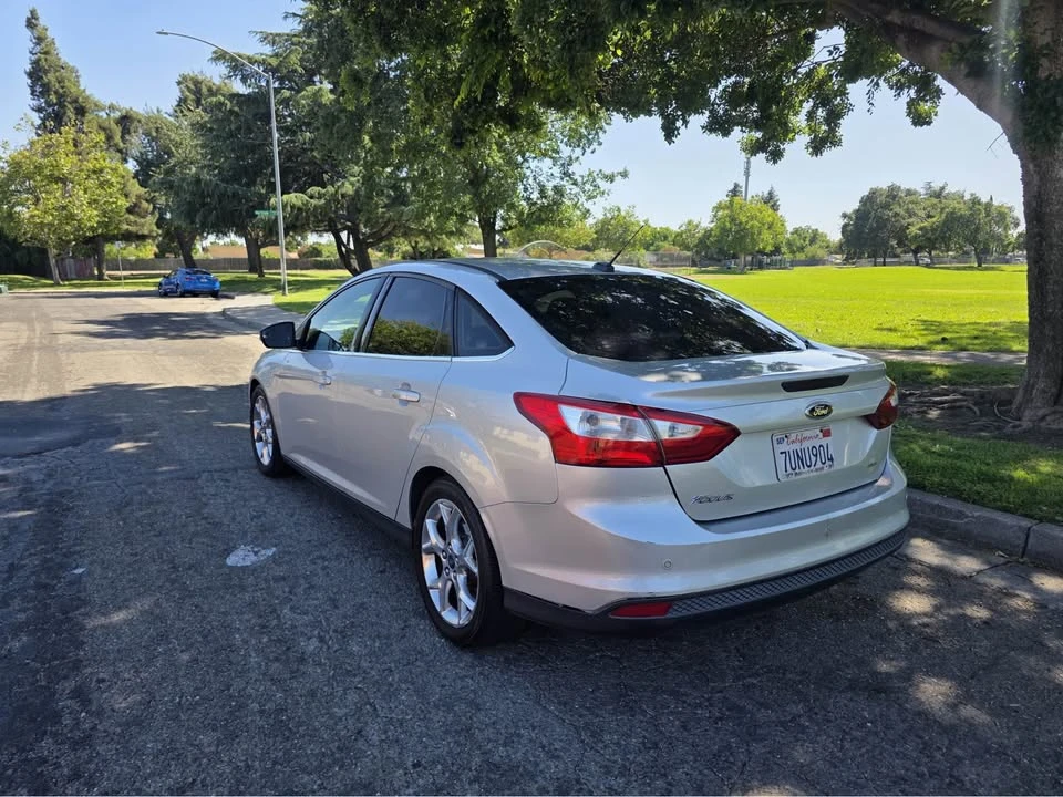 2012 Ford Focus 3rd Gen - Image 2 of 7