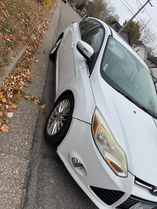 2012 Ford Focus 3rd Gen - Image 2 of 8