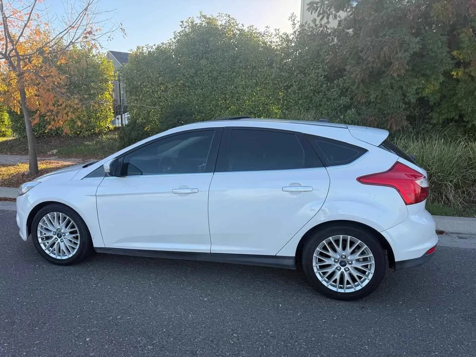 2012 Ford Focus 3rd Gen - Image 2 of 8