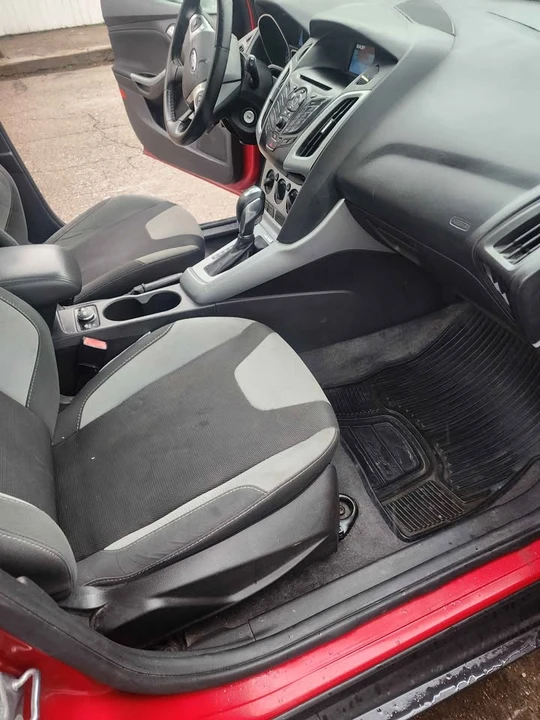 2012 Ford Focus - Image 11 of 12